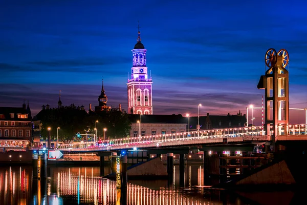 River Bridge Történelmi Városának Kampen Overijssel Hollandia Éjszaka — Stock Fotó