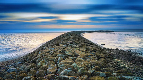 Wadden Denizi Ndeki Taş Iskele Alçak Gelgit Sırasında Çamurlu Düzlüklerin — Stok fotoğraf