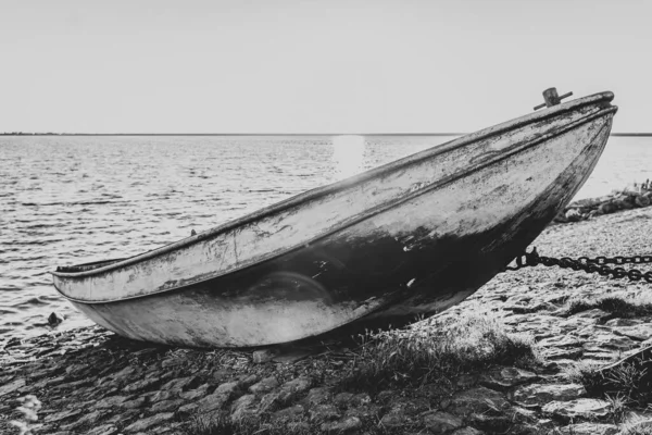 Roddbåt Slip Med Lyftmekanism Längs Vallen Ijsselmeer Med Röda Färgade — Stockfoto