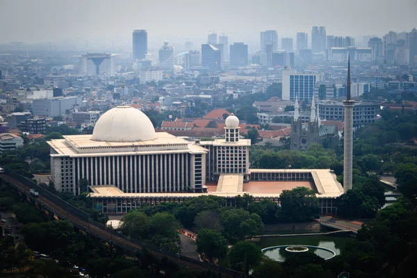 清真寺 istiqlal — 图库照片