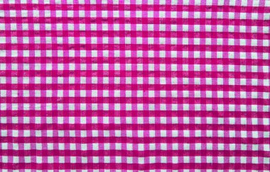 pembe piknik örtüsü