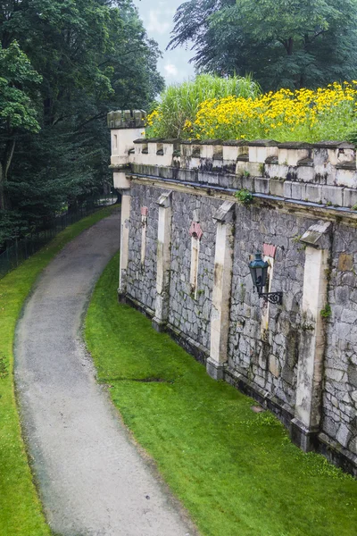 Allée près du château — Photo