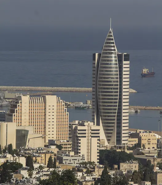 Bürogebäude in Haifa 6 — Stockfoto