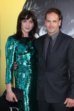 Jonny lee miller, eşi michele hicks
