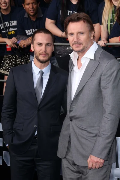 Taylor Kitsch, Liam Neeson — Stockfoto