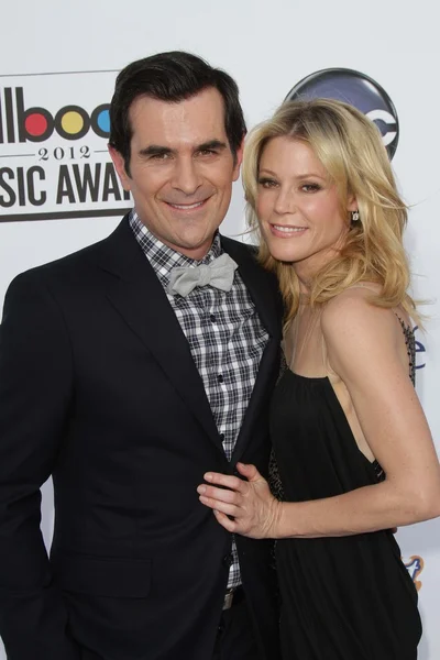 Ty burrell，朱莉宝荣 — 图库照片