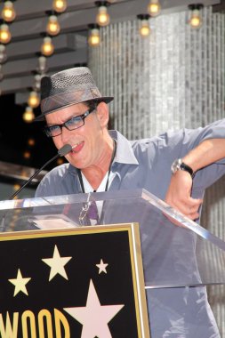 Charlie sheen, hollywood Şöhret Kaldırımı'nda bir yıldız ile onur eğik çizgi,