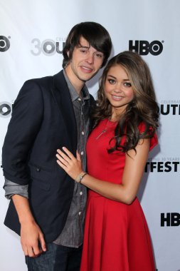 Matt Prokop, Sarah Hyland