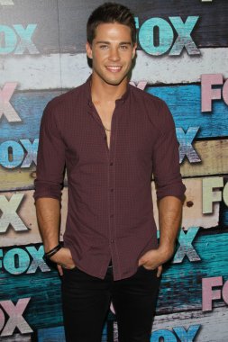Dean Geyer