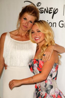 Connie Britton, Hayden Panettiere