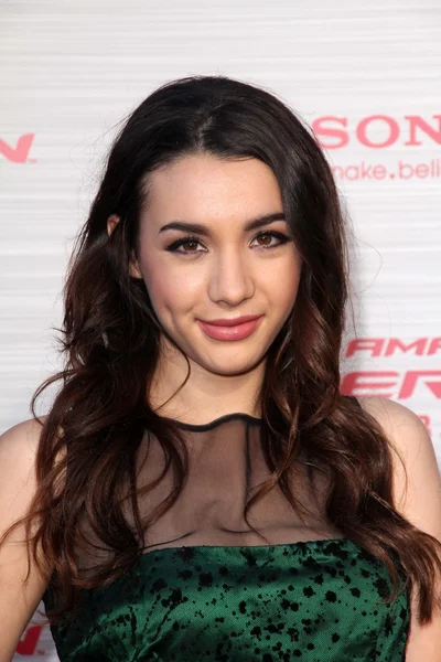 Hannah Marks — Stock Photo, Image