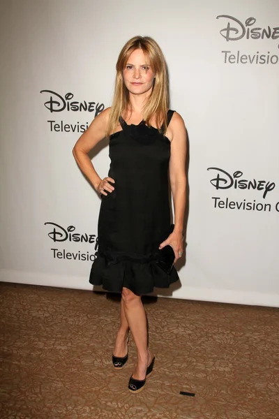 Jennifer Jason