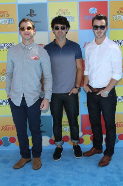 nick Jonas, joe jonas ve kevin jonas