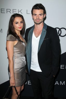 Rachael leigh aşçı, daniel gillies