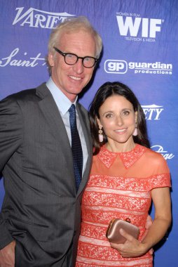 Brad Hall, Julia Louis-Dreyfus