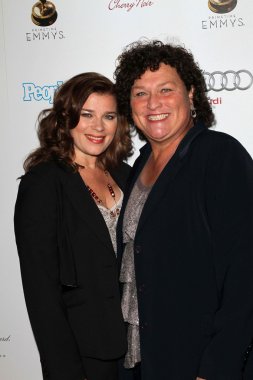 Bridgett casteen ve marie jones nokta