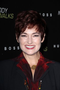 Carolyn hennesy