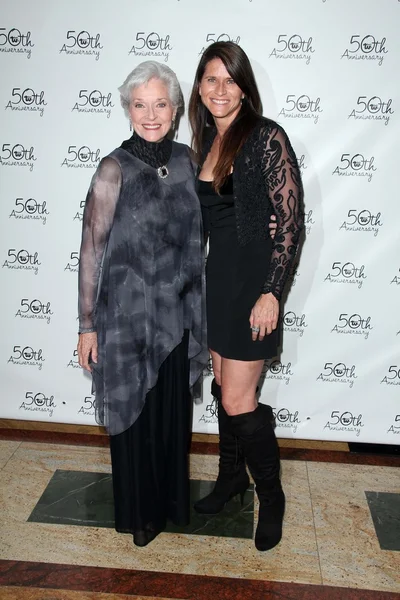 :Lee Meriwether, Lesley Aletter — Stockfoto