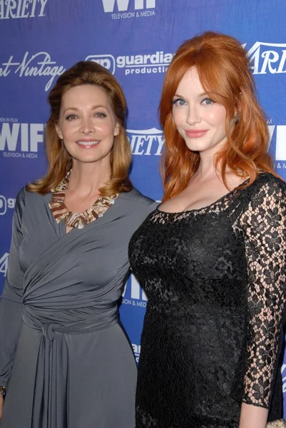 Sharon Lawrence, Christina Hendricks — Stockfoto