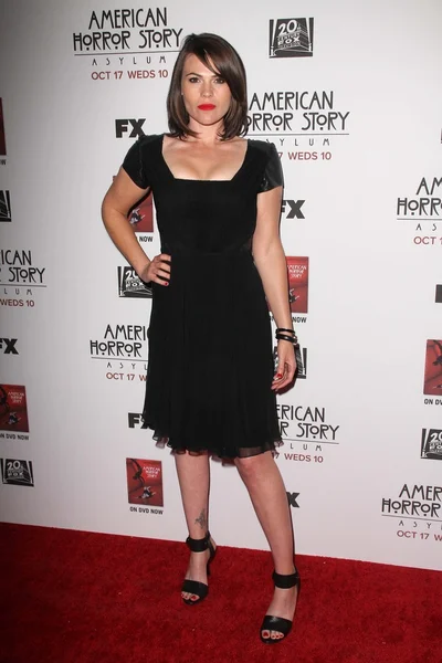 Clea DuVall en el estreno de FXs American Horror Story Asylum, Paramount Theater, Hollywood, CA 10-13-12 — Foto de Stock