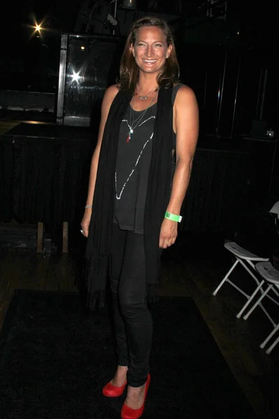 Zoe bell på maggie barry ss 2013 modevisning, exchange la, los angeles, ca 10-15-12 — Stockfoto