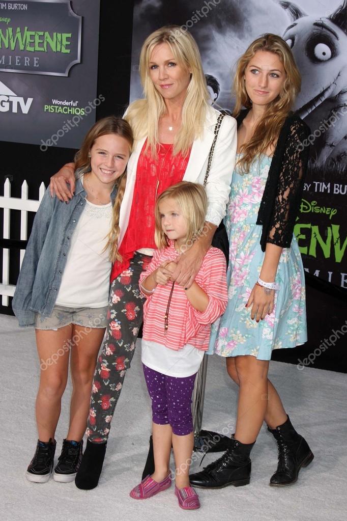 Jennie Garth and daughters Fiona Eve Facinelli, Luca Bella Facinelli