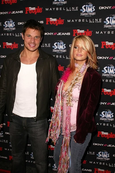 Kimberly Stewart, Nick Lachey at the Teen 2003 Artist Of The Year and AMA After-Party, Avalon, Hollywood, CA 11-16-03 — стоковое фото