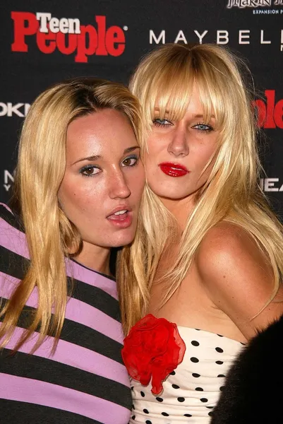 Ruby stewart i kimberly stewart — Zdjęcie stockowe