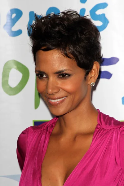 Halle berry — Stockfoto