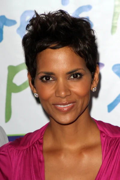 Halle berry — Stock Fotó