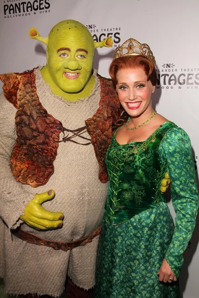 Miembros del reparto en "Shrek The Musical" - Los Angeles Opening Night, Pantages T —  Fotos de Stock