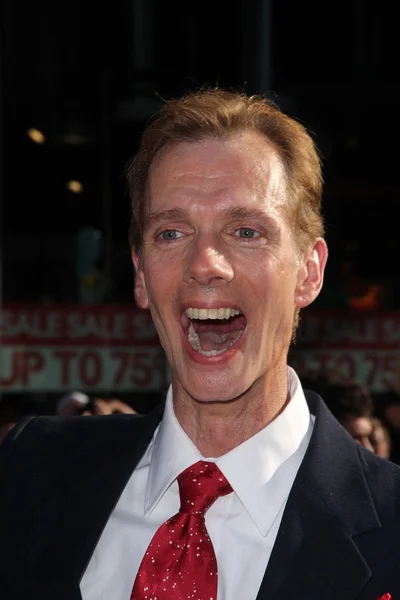 Doug Jones at the Los Angeles Premiere Of "Captain America: The First Aven — Stock Photo, Image