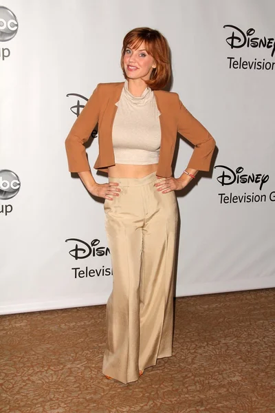 Kelli Garner Michael Mosley en el Disney ABC Summer Press Tour, Beverly —  Fotos de Stock