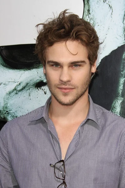 Grey Damon at the 'Final Destination 5' Film Premiere, Chinese Theater, Ho — Φωτογραφία Αρχείου