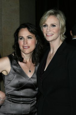 Jane lynch ve lara embry ortak