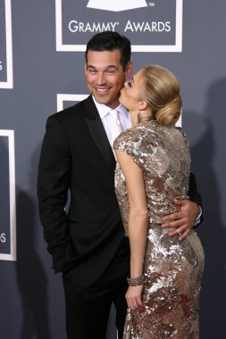 Eddie Cibrian and LeAnn Rimes at the 53rd Annual Grammy Awards, Staples Ce