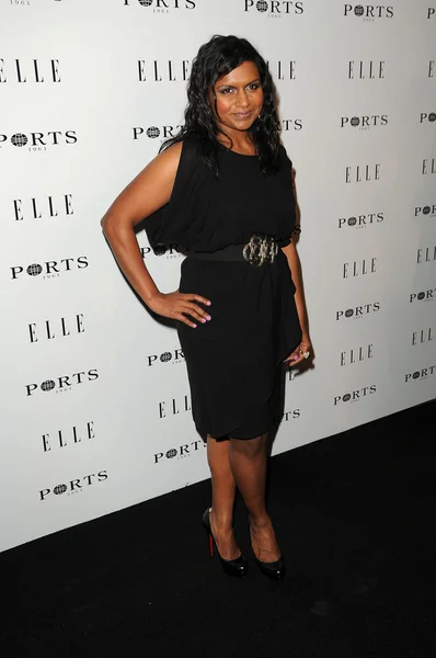 Mindy kaling bei den elle women in television party, soho house, west holly — Stockfoto