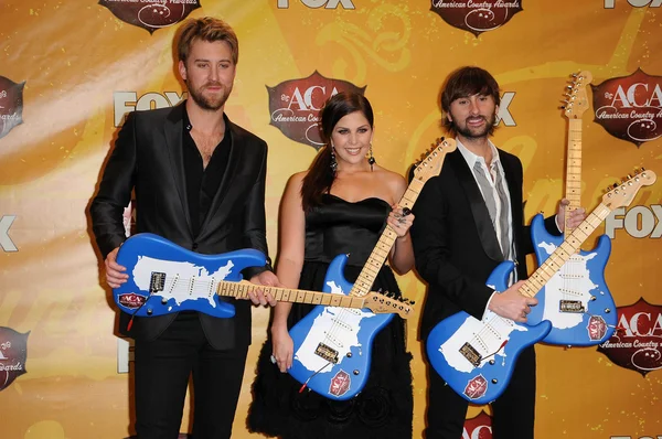 Lady Antebellum at the 2010 American Country Awards Press Room, MGM Grand — Zdjęcie stockowe