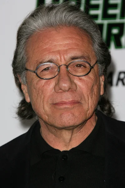 Edward James Olmos no "The Green Hornet" Los Angeles Premiere, Chinese The — Fotografia de Stock