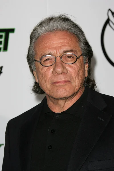 Edward James Olmos at "Yeşil Hornet" Los Angeles Premiere, Çin — Stok fotoğraf