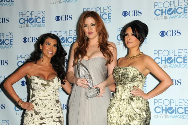 Kourtney Kardashian, Khloe Kardashian e Kim Kardashian — Fotografia de Stock