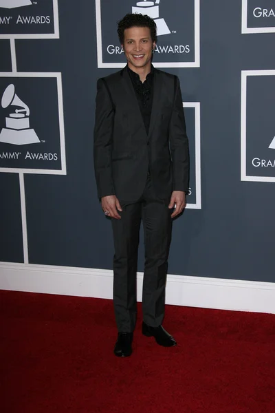 Justin Guarini at the 53rd Annual Grammy Awards, Staples Center, Los Angel — Stock Photo, Image