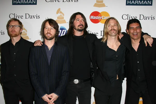 Foo Fighters at the Clive Davis Pre-Grammy Awards Party, Beverly Hilton Ho — Stock Photo, Image