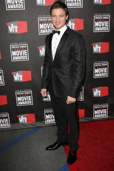 Jeremy Renner at the 16th Annual Critics' Choice Movie Awards Arrivals, Ho — Stock Photo, Image
