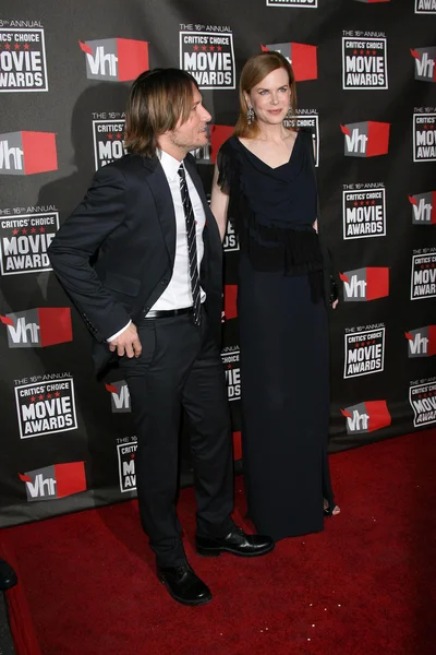 Keith urban ve nicole Kidman'ın 16 yıllık eleştirmenlerin seçimi Film Ödülleri gelenler, hollywood Paladyum, hollywood, ca. 01-14-11 — Stok fotoğraf