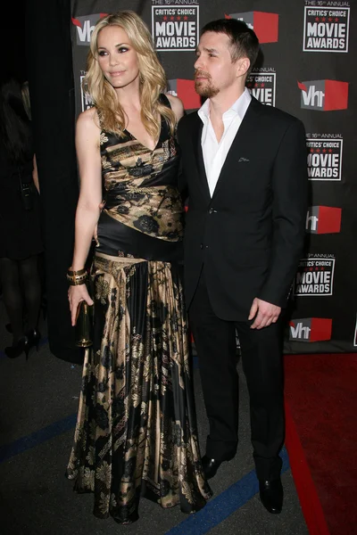 Leslie bibb en sam rockwell — Stockfoto