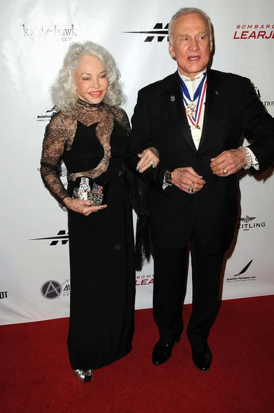 Buzz Aldrin y su esposa Lois — Foto de Stock