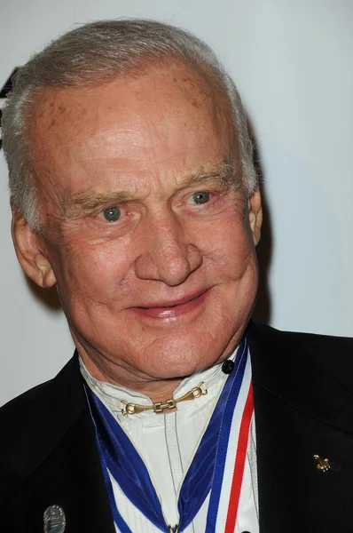 Buzz Aldrin à la 8e Légendes vivantes annuelles de l'aviation, Beverly Hilton H — Photo