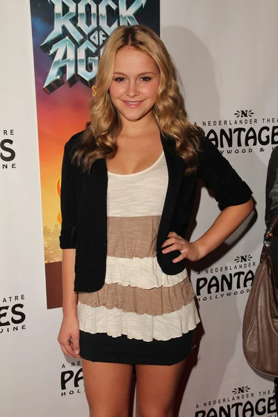 Cassi thomson bei der "rock of ages" eröffnung, pantages theater, holly — Stockfoto