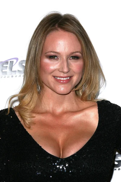 Jewel på den musicares hyllningen till barbra streisand, los angeles convention — Stockfoto